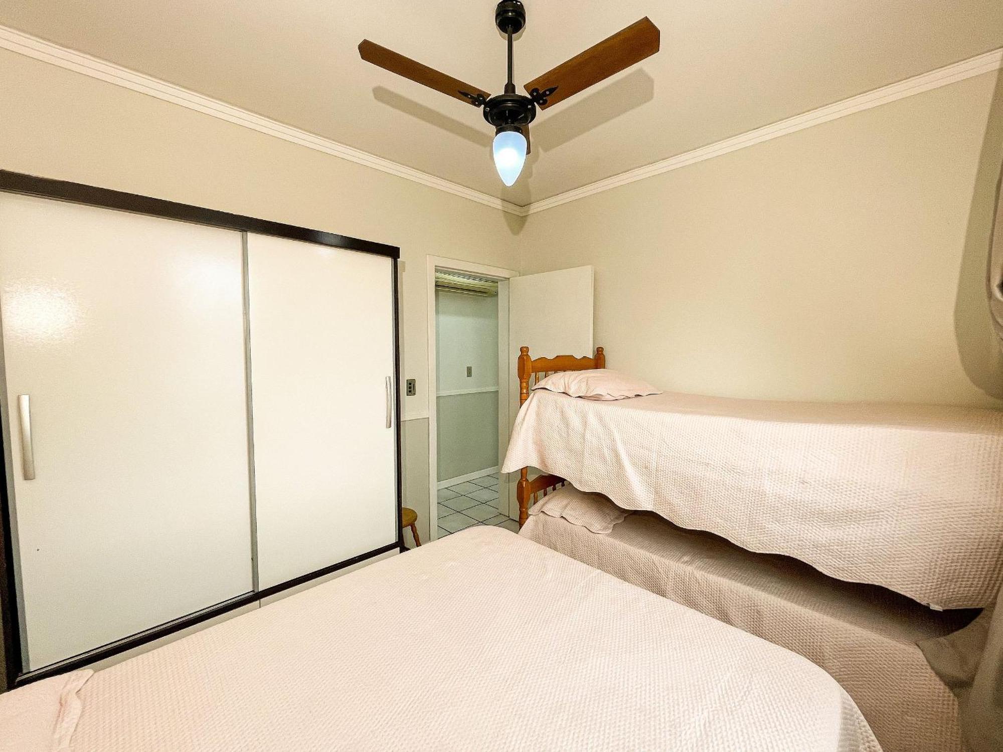 Apartamento Belissimo Apto A 250m Da De Canas #cva21 Florianópolis